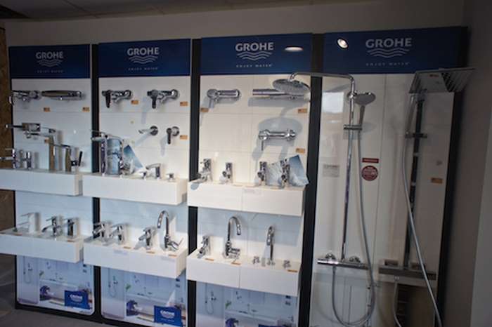 Showroom sanitaires et robinetterie à Cabestany - EVO Rénovation
